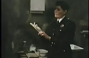 فتاة الكمامات على الديك من عشيقها ، وانه افلام اباحيه اجنبيه كامله يهاجمها مع الحمار كبيرة في الشرج