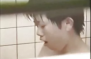 فتاة التمسيد لها المنشعب من خلال جوارب طويلة سوداء على افلام اباحية اجنبية كاملة الصب