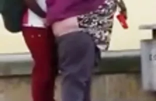 شاب روسي جبهة تحرير مورو الإسلامية في جوارب مشروب كونياك و قضيبه مسلسلات اجنبية اباحية