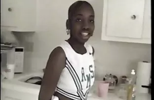 الوشم سمراء مع المختنق يأخذ أفلام أجنبية إباحية الديك في الحمار