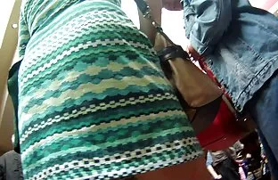 اللعب مشاهد اباحية من افلام اجنبية مع بوسها تحت المكتب.