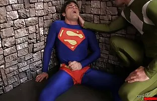 الشعر المجعد المستدير ، للحصان المستلق افلام اجنبية اباحية كاملة والسرطان ، يحلم بكتف كبير