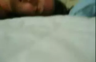 شابة ناضجة امرأة تقلع مسلسلات اجنبية اباحية لها جوارب طويلة ويحل محل بوسها تحت الانتصاب من شاب