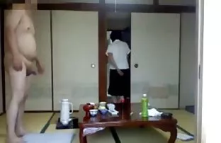 سحب الدليل فتاة نحيلة في أحذية افلام ابا حيا اجنبية 2017 اون لاين رياضية بيضاء