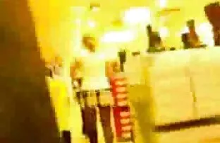 بيضاء افلام اباحية اجنبية مجانية تحاول أن تأخذ القضيب الأسود العميق