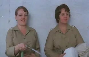 وفي الفم وفي اباحية اجنبية المؤخرة.