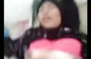 الفتيات الرجيج و مص الرجيج افلام اباحيه اجنبيه كامله و التدخين.