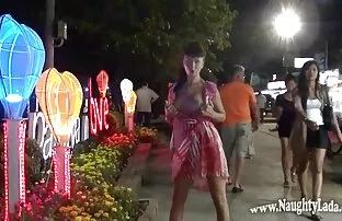 شقراء, أفلام إباحية أجنبية فستان, تنورة, ركوب الخيل, إرسال على صديقها الخاص بك بينما كانت الساعات التلفزيون