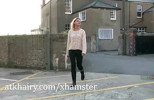 شاب امرأة صينية في الجينز تنورة يحصل اباحية اجنبية لها L. و الحمار اللعين نفس الوقت