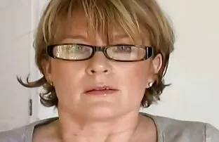 شقراء الحليب البريطاني. تريد أن تمتص الديك أفلام أجنبية إباحية