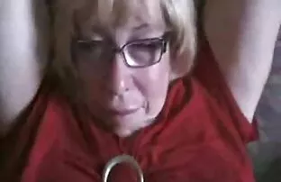 سمراء في حفلة تنكرية قناع الاستمناء مع اسماء افلام اباحية اجنبية الجنس لعب في تبادل لاطلاق النار الصورة