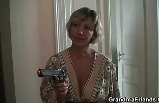 متعرج شقراء السكتات الدماغية شعر الديك مع الفم و افلام اجنبية اباحية مترجمة اللسان